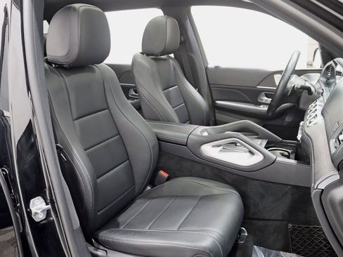 Used 2020 Mercedes-Benz GLS 450 4MATIC image 31