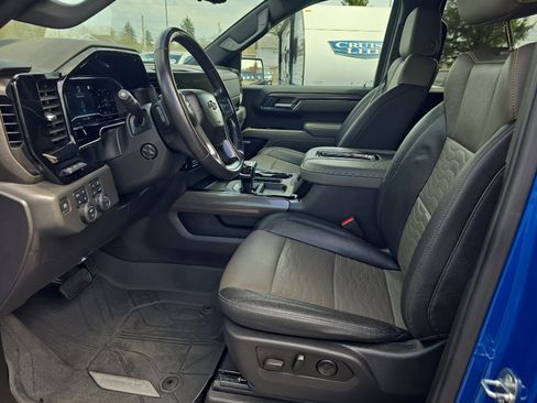 Certified 2022 Chevrolet Silverado 1500 ZR2 w/ Technology Package image 16