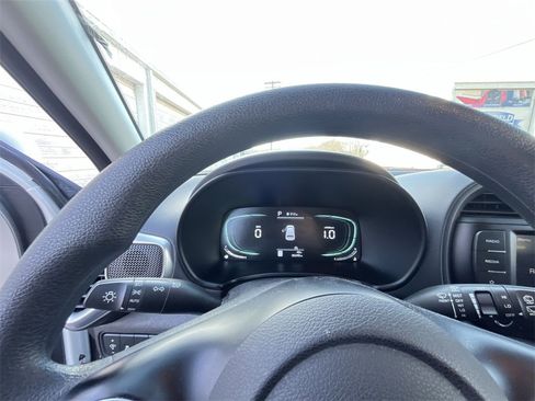 Used 2024 Kia Soul LX w/ Option Group 015 image 15