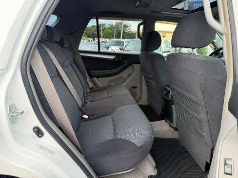 Used 2004 Toyota 4Runner Sport AWD/4WD image 12