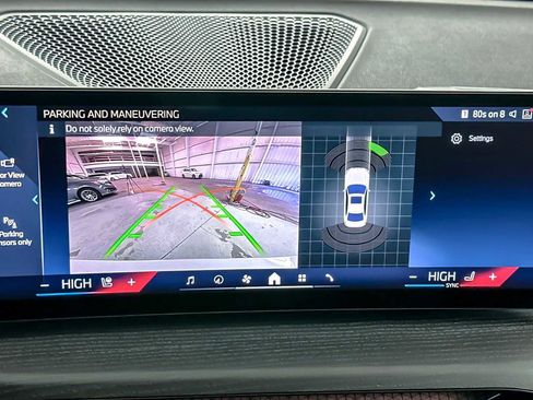 Used 2025 BMW 330i xDrive Sedan w/ Convenience Package image 19