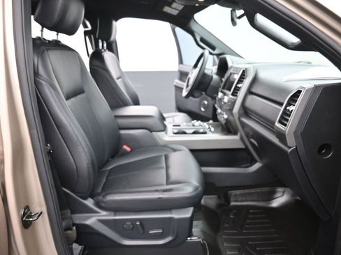 Used 2020 Ford Expedition XLT w/ Equipment Group 201A RWD image 16