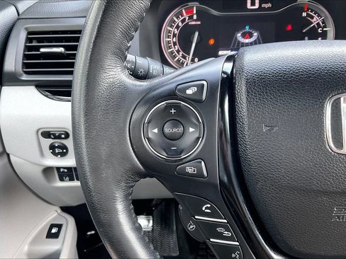 Used 2019 Honda Ridgeline RTL-E image 10