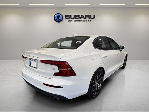 Used 2020 Volvo S60 T5 Momentum w/ Protection Package Premier FWD image 5