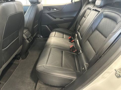 Used 2025 Chevrolet Equinox LT w/ Convenience Package II FWD image 33