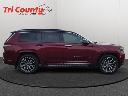 Used 2025 Jeep Grand Cherokee L Summit AWD/4WD image 9