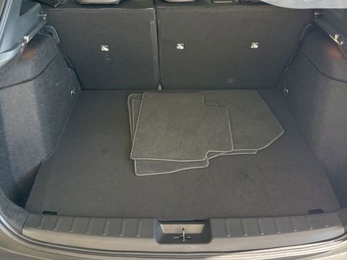 Certified 2025 Nissan Kicks SR image 10