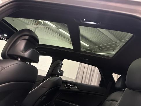 Certified 2024 Kia Sportage X-Line w/ X-Line Premium Package AWD/4WD image 23