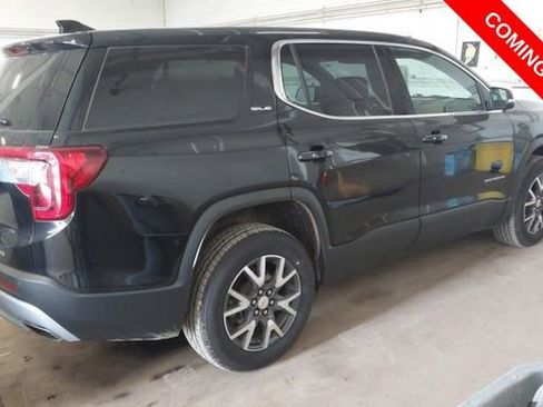 Used 2023 GMC Acadia SLE AWD/4WD image 4