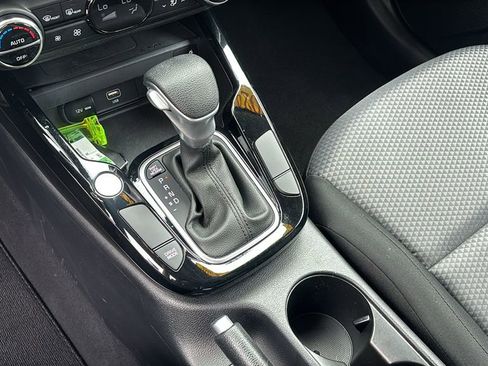 Used 2024 Kia Soul S FWD image 21