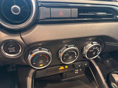 Used 2022 MAZDA MX-5 Miata Grand Touring RWD image 33
