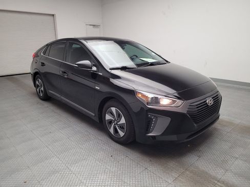 Used 2018 Hyundai Ioniq SEL image 13