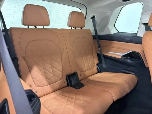 Certified 2023 BMW X7 xDrive40i w/ Premium Package image 27