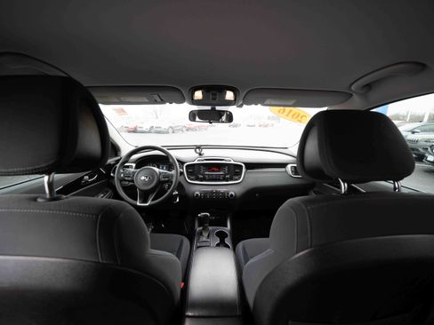 Used 2016 Kia Sorento L image 19