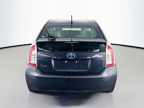 Used 2014 Toyota Prius Four image 6