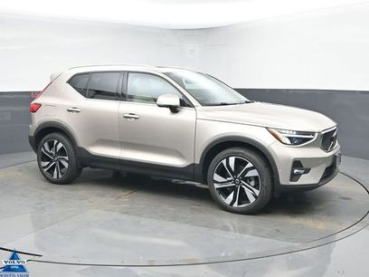 Used 2023 Volvo XC40 B5 Plus w/ Driver Assist Package