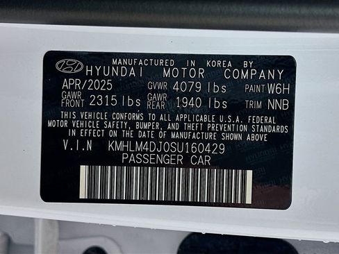 New 2025 Hyundai Elantra SEL image 23