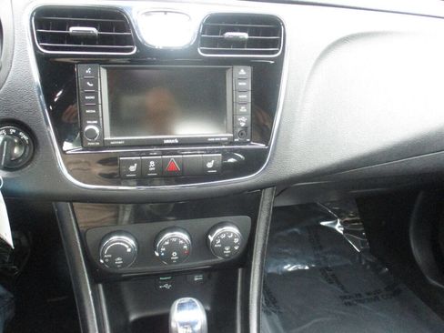 Used 2013 Chrysler 200 Touring w/ Cold Weather Group image 11