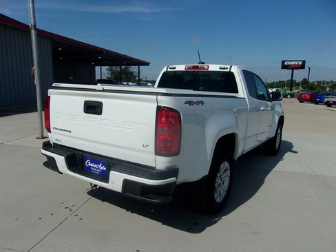 Used 2022 Chevrolet Colorado LT w/ Fleet Safety Package AWD/4WD image 3