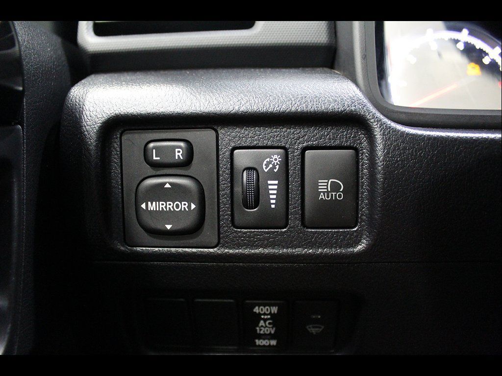 Used 2024 Toyota 4Runner TRD Off-Road Premium AWD/4WD image 28