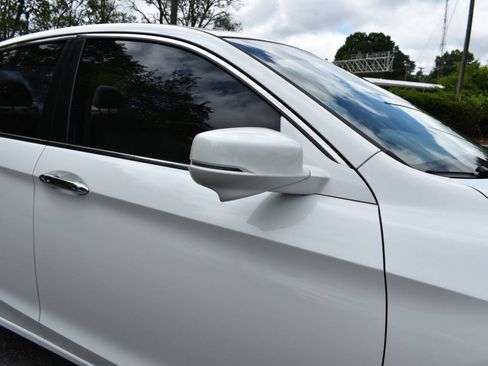 Used 2013 Honda Accord EX-L image 32
