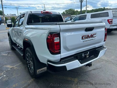 Used 2024 GMC Canyon Denali AWD/4WD image 4
