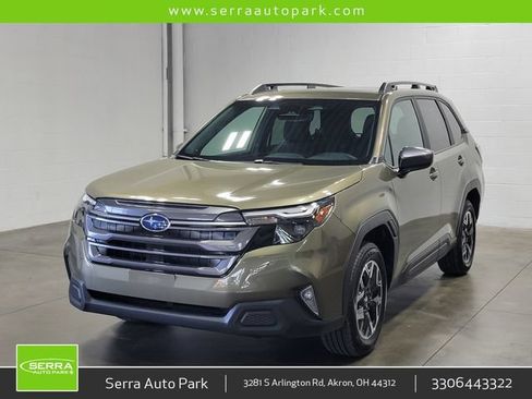 Used 2026 Subaru Forester Premium AWD/4WD image 1