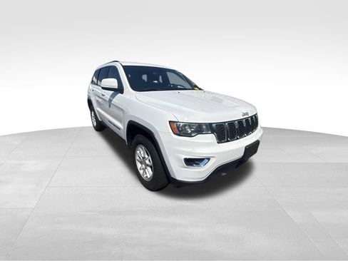 Used 2020 Jeep Grand Cherokee Laredo AWD/4WD image 9
