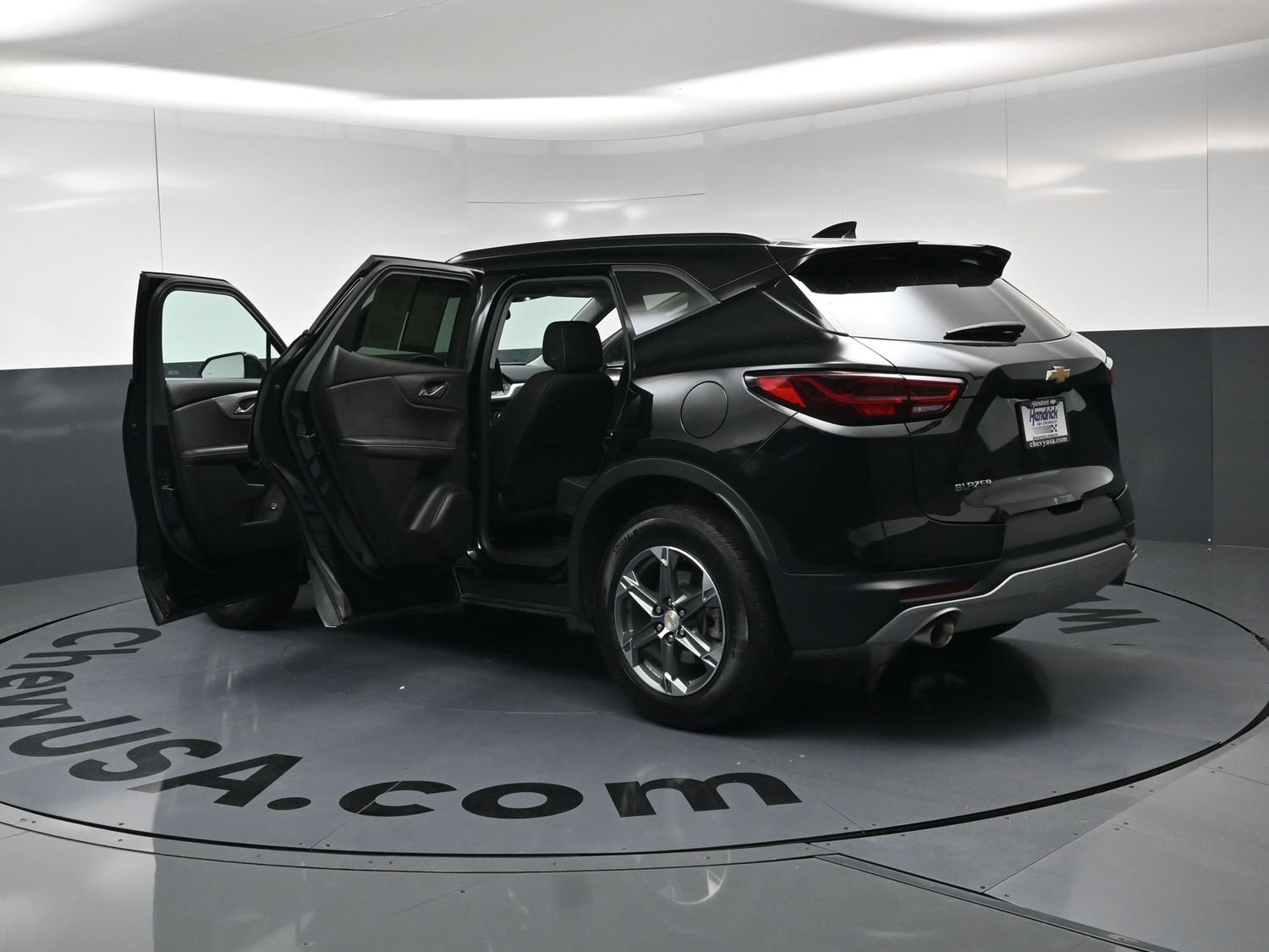 Used 2025 Chevrolet Blazer LT w/ Convenience Package FWD image 28