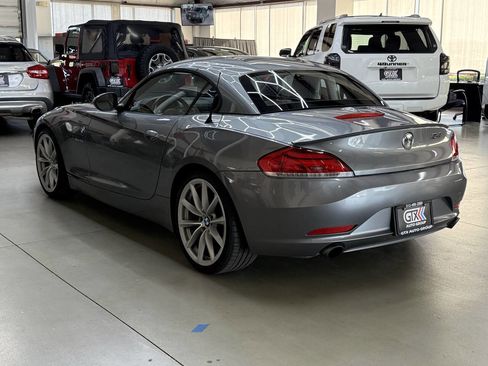 Used 2009 BMW Z4 sDrive35i RWD image 4