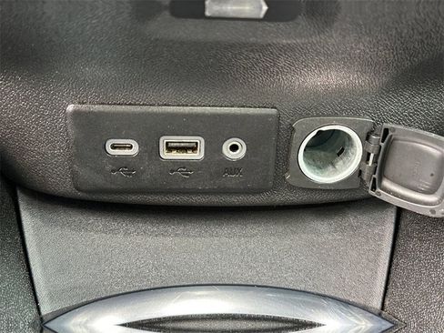 Used 2024 Chevrolet Malibu LT image 27