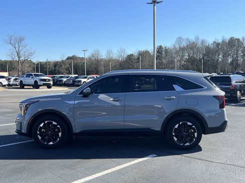 Used 2025 Kia Sorento S w/ Panoramic Sunroof Package image 23