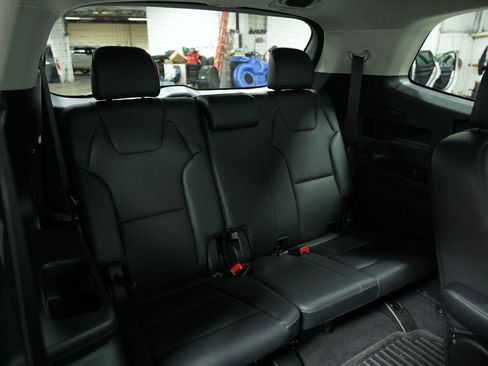 Used 2023 Kia Telluride SX AWD/4WD image 16