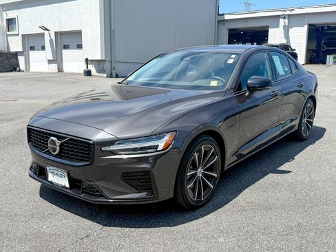 Used 2023 Volvo S60 T8 Plus AWD/4WD image 3
