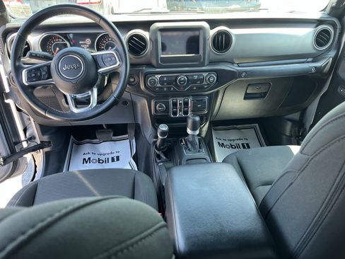 Used 2020 Jeep Gladiator Sport w/ Quick Order Package 24S AWD/4WD image 19