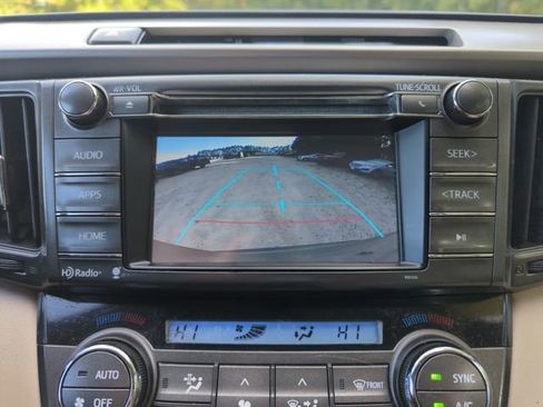 Used 2014 Toyota RAV4 XLE image 25