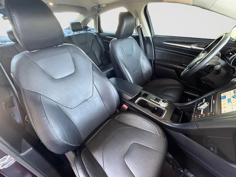 Used 2017 Ford Fusion Titanium FWD image 21