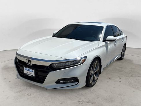 Certified 2018 Honda Accord Touring image 1