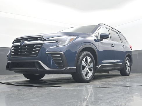 Used 2025 Subaru Ascent Premium AWD/4WD image 21