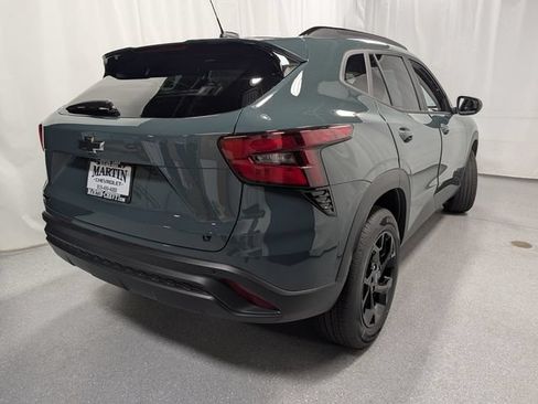 New 2026 Chevrolet Trax LT w/ Driver Confidence Package FWD image 3