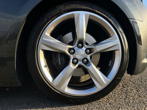 Used 2018 Chevrolet Camaro SS image 39