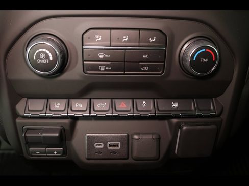 Used 2025 Chevrolet Silverado 2500 Custom w/ Custom Value Package image 25