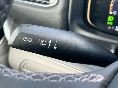 Used 2023 Jeep Wagoneer Series III w/ Preferred Equipment Group image 26