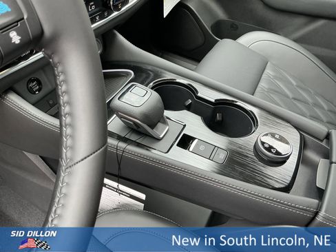 New 2026 Nissan Rogue Platinum w/ Platinum Premium Package image 8