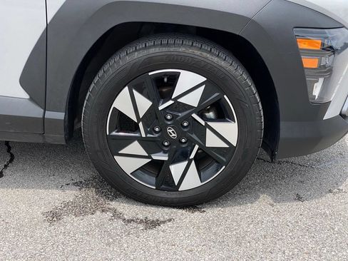 Used 2025 Hyundai Kona SEL FWD image 32