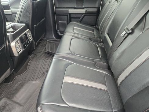 Used 2019 Ford F150 Platinum w/ Equipment Group 701A Luxury image 16
