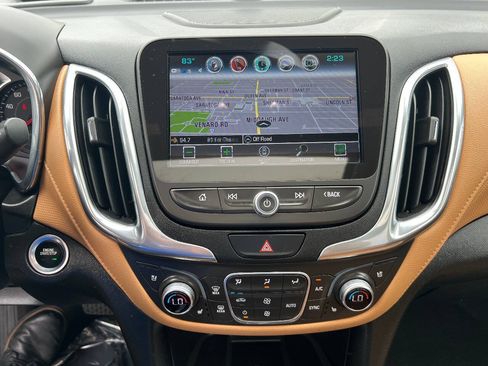 Used 2018 Chevrolet Equinox Premier AWD/4WD image 36