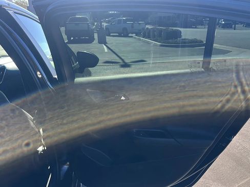 Used 2017 Chevrolet Cruze LS image 11