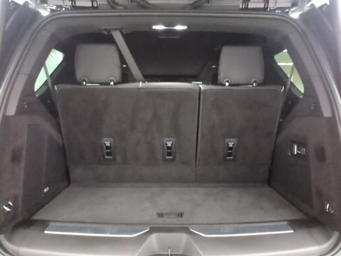 Used 2026 Cadillac Escalade Luxury w/ Touring Package AWD/4WD image 33