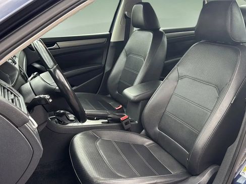 Used 2014 Volkswagen Passat TDI SE image 21